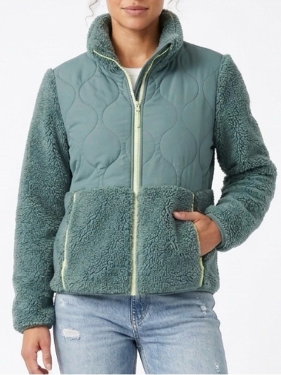 Free Country Jackets & Blazers - NWT Free Country Quilted Sierra Butter Pile Hybrid Jacket